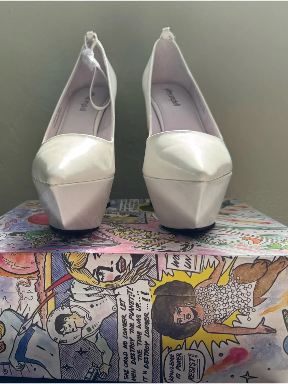 Jeffrey Campbell White Patent Platform Pumps— NEVER USED